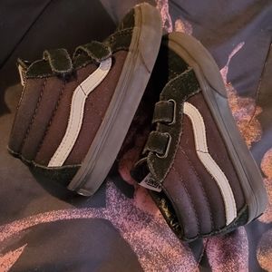 🖤🤍 Boy's Vans size 8 🤍🖤